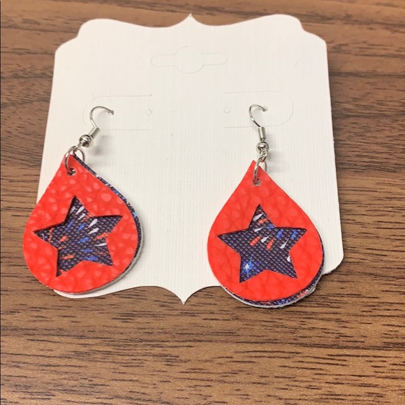 Handcrafted earrings - Picture 1 of 1